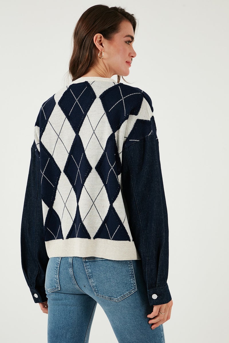 Patterned Regular Fit Buttoned V Neck Crop Cardigan Women's CARDIGAN 4615553