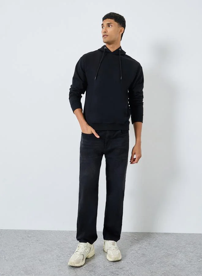 ستايلي هودي بقصة مريحة وطبعة كتابة