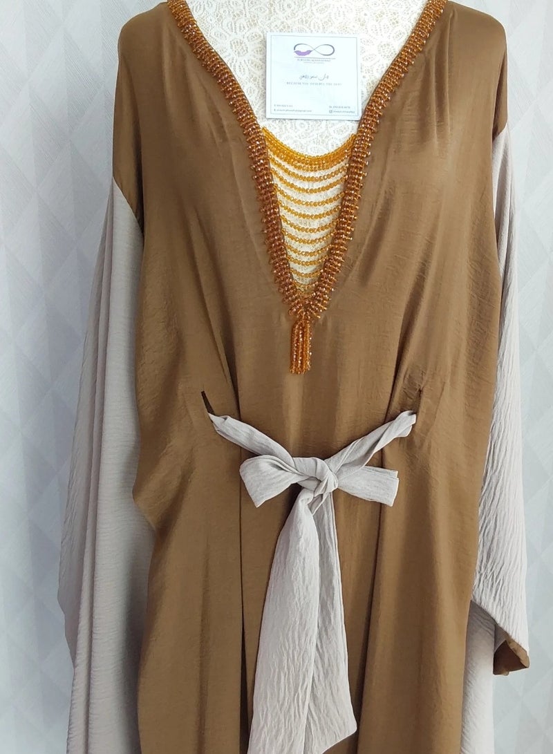 ALREESH ALBANAFSAJI DRESS GREEN WITH BEIGE