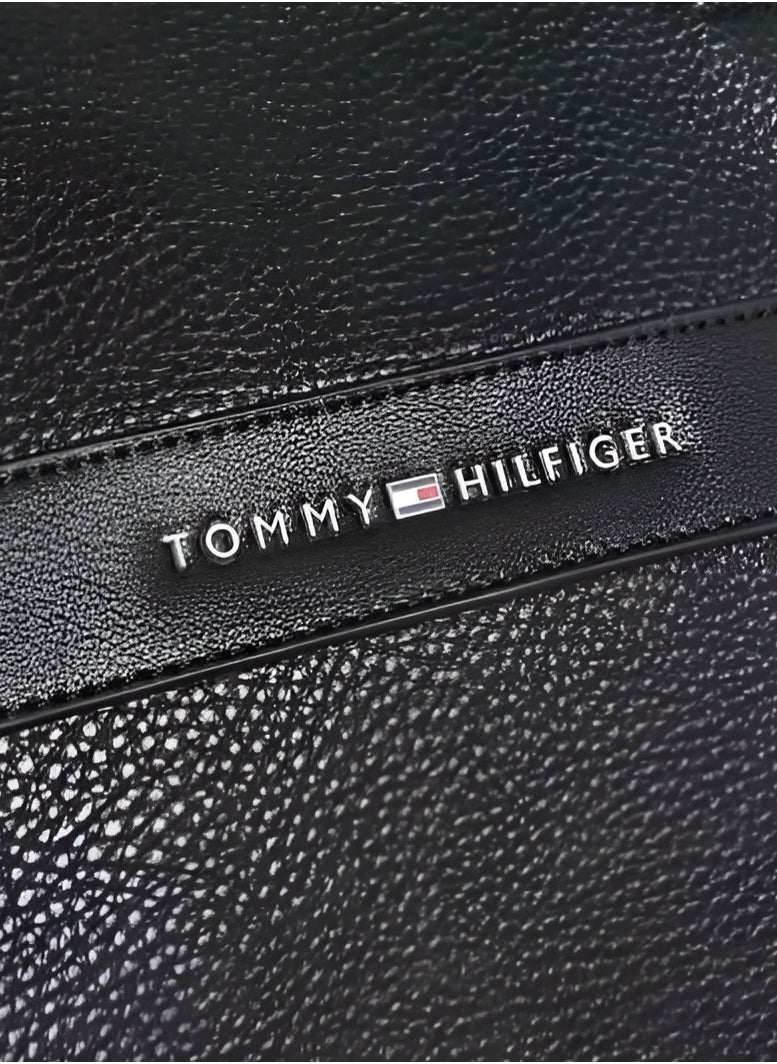 Tommy Hilfiger Plus Tommy Hilfiger Black Leather Duffle Bag For Men  - Image 2