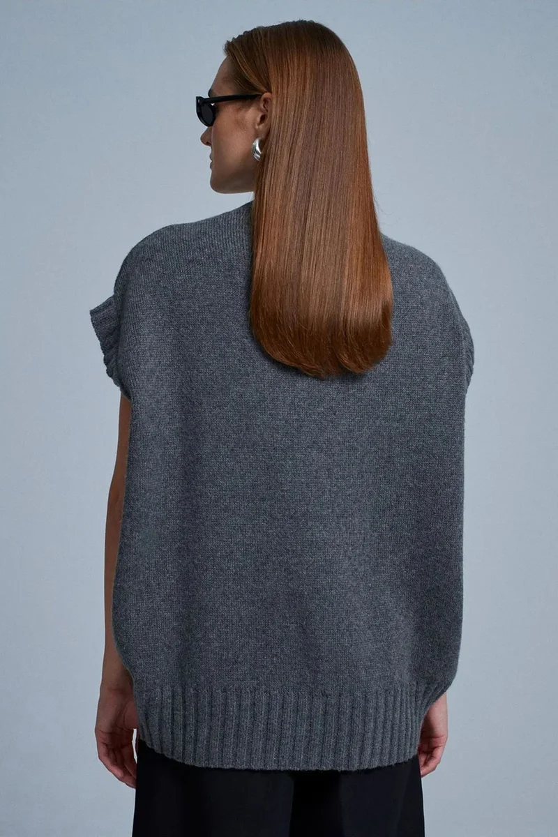 Dilvin Charcoal Grey DILVIN Oversized Ribbed Knit Sweater Vest for Women | Best Price UAE