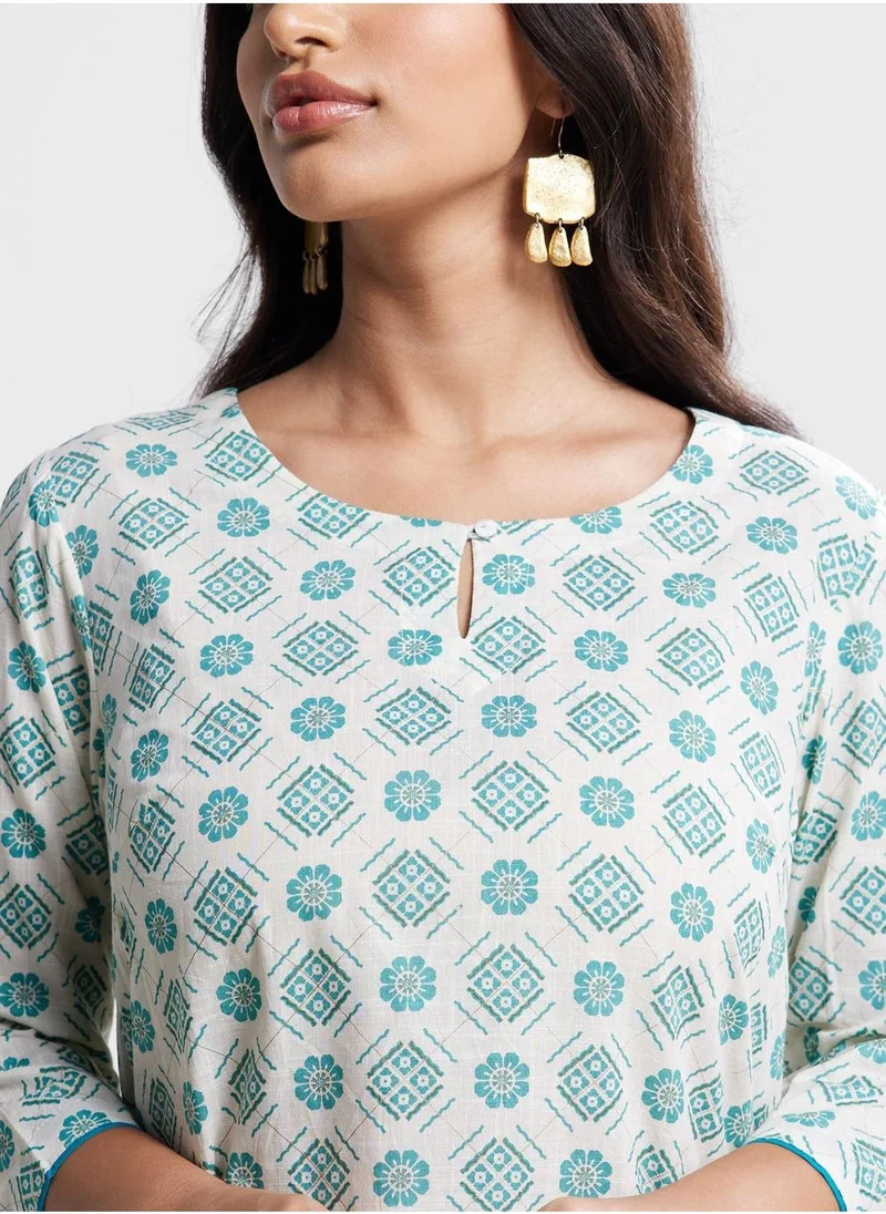Fabindia V-Neck Printed Kurta