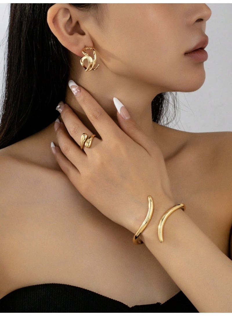 مجموعة إكسسورات فاخرة مكونة من أربع قطع (سوار + خواتم + أقراط + قلادة) بتصميم قطرة الدمع باللون الذهبي المطفي - Image 5