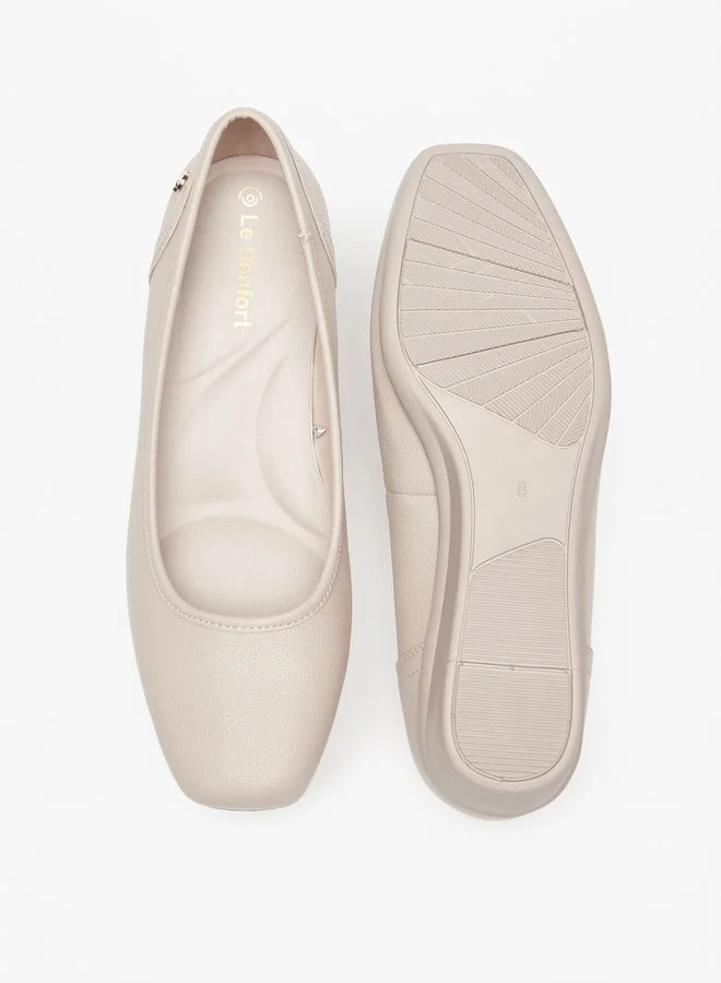 لو كونفورت Solid Slip-On Shoes with Wedge Heels