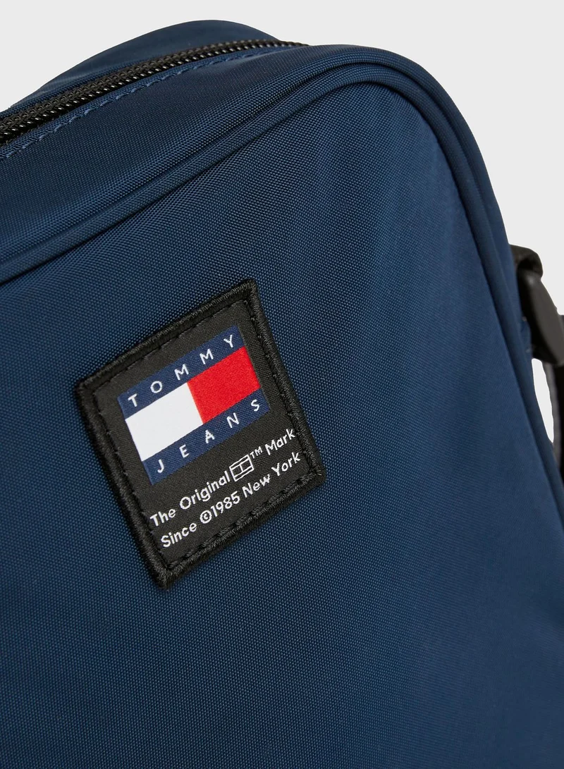 TOMMY JEANS Toiletry Bags