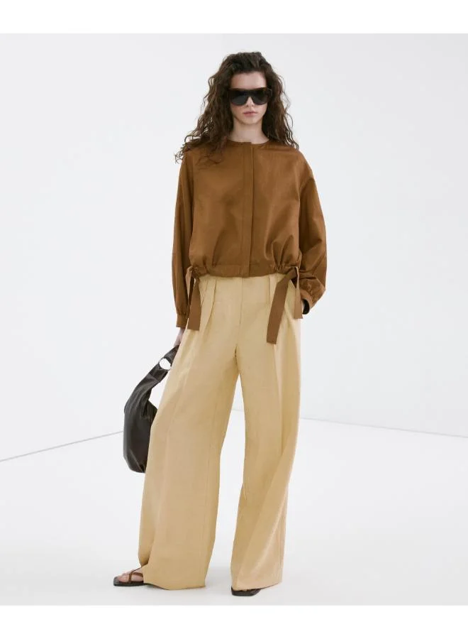 Straight mid-rise trousers