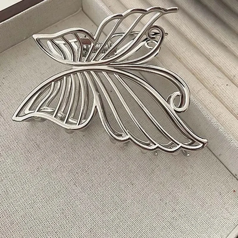 Efna Store Butterfly Model Cage Detailed Modern, Trendy 7 cm Metal Latch Buckle