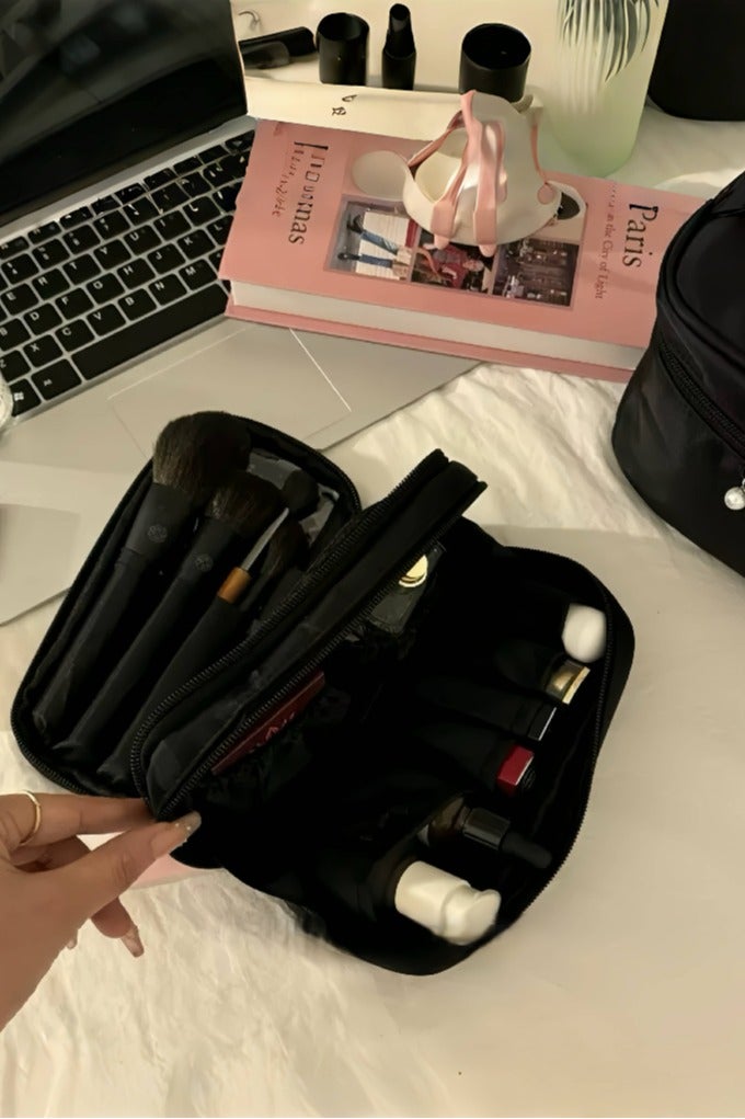 Paraphrase Cute & Cool Black Makeup Bag – Portable and Easy-to-Store Cosmetic Organizer for Daily Use or Travel - Image 3