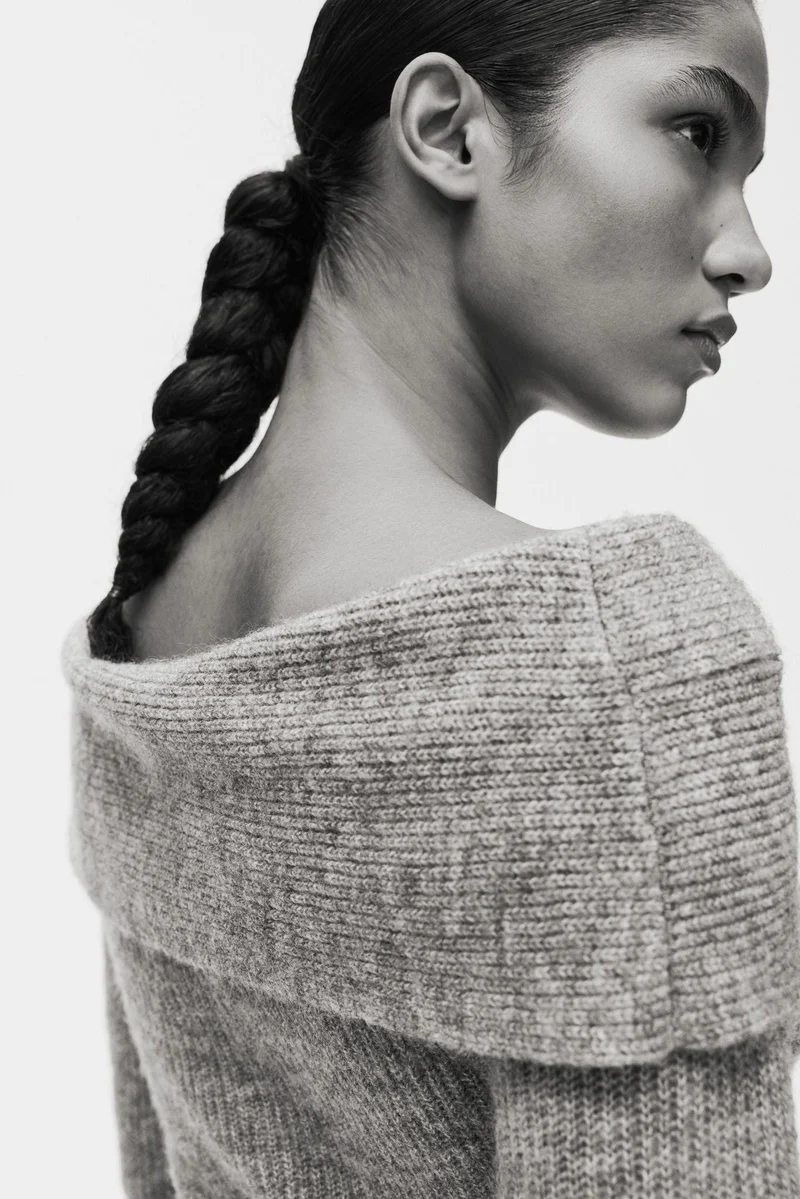 اتش اند ام كنزة بدون أكتاف