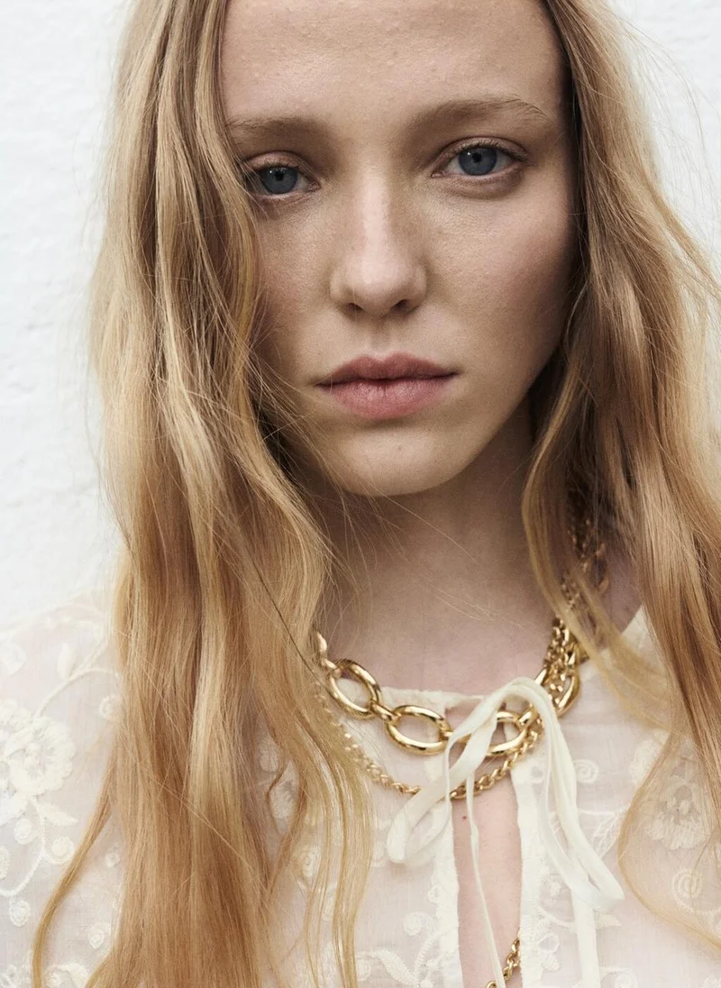 مانجو بلوزة مطرزة من الليوسل