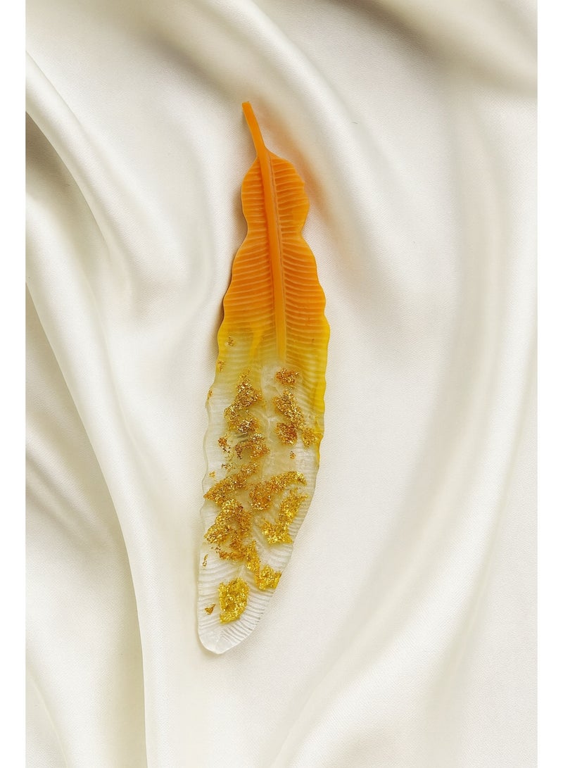 Ready For Chai علامة مرجعية أنيقة من الريش الراتينج - تصميم متدرج من الكهرمان وورق الذهب المصنوع يدويًا | هدية فريدة للقراء وعشاق الكتب - Image 2