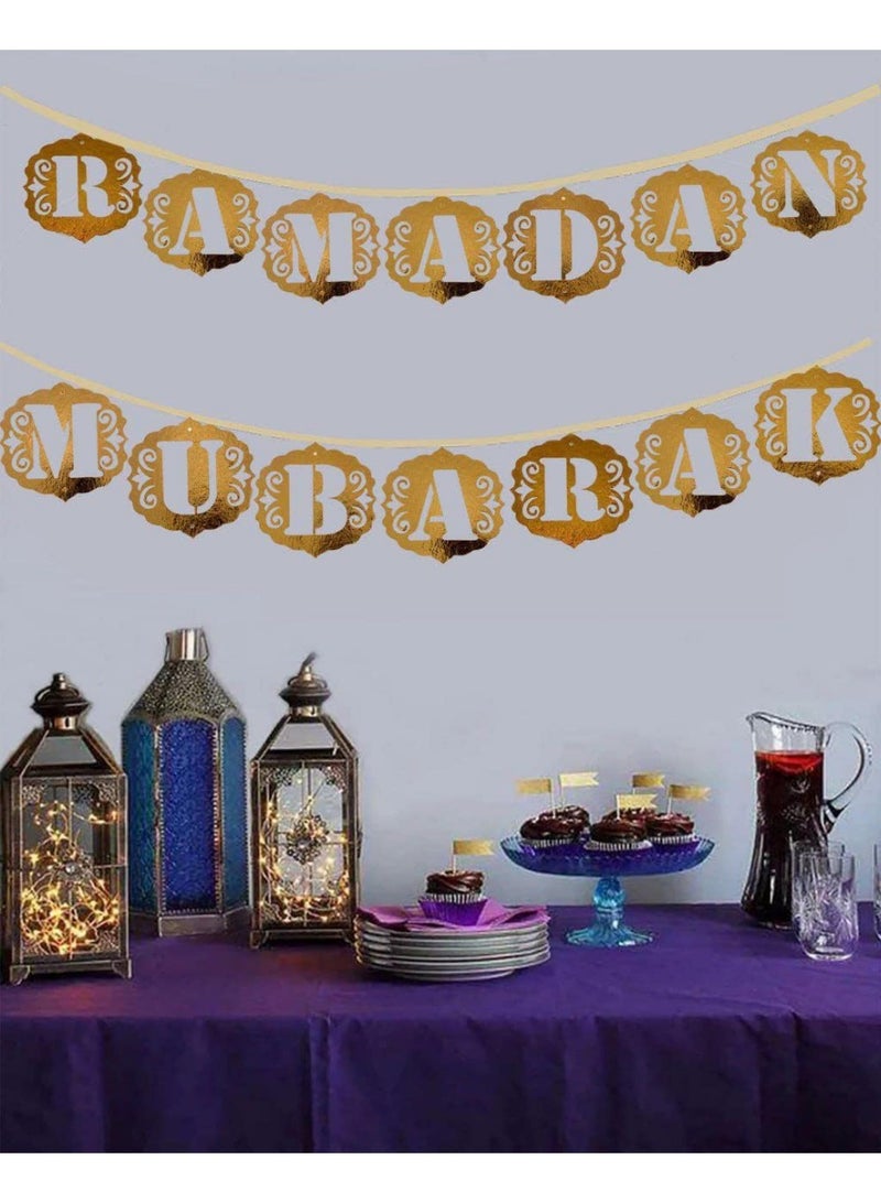 زينة رمضان معلّقة على الباب أو الحائط باللون الذهبي الأنيق، تضيف لمسة فخامة وروحانية مع عبارة Ramadan Mubarak باللغة الإنجليزية  اختيار مثالي لاستقبال الشهر الكريم بأجواء دافئة ومبهجة - Image 2