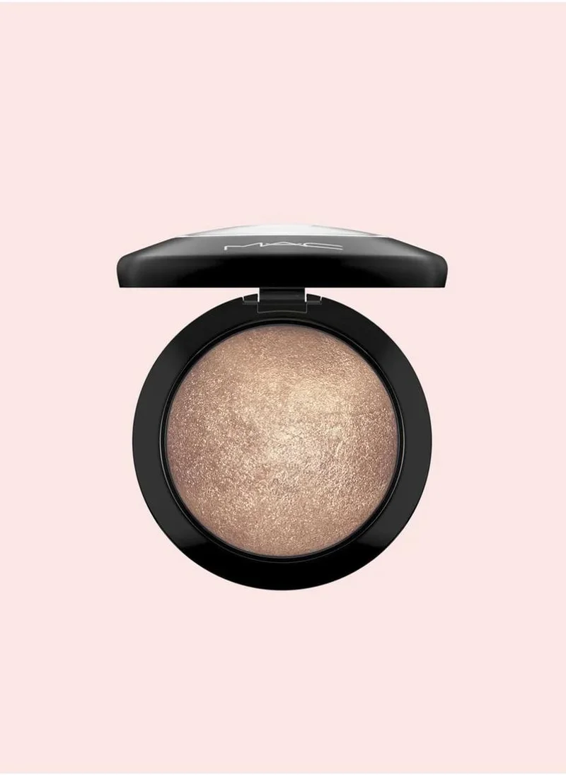 MAC Cosmetics Mineralize Skinfinish Highlighter - Global Glow