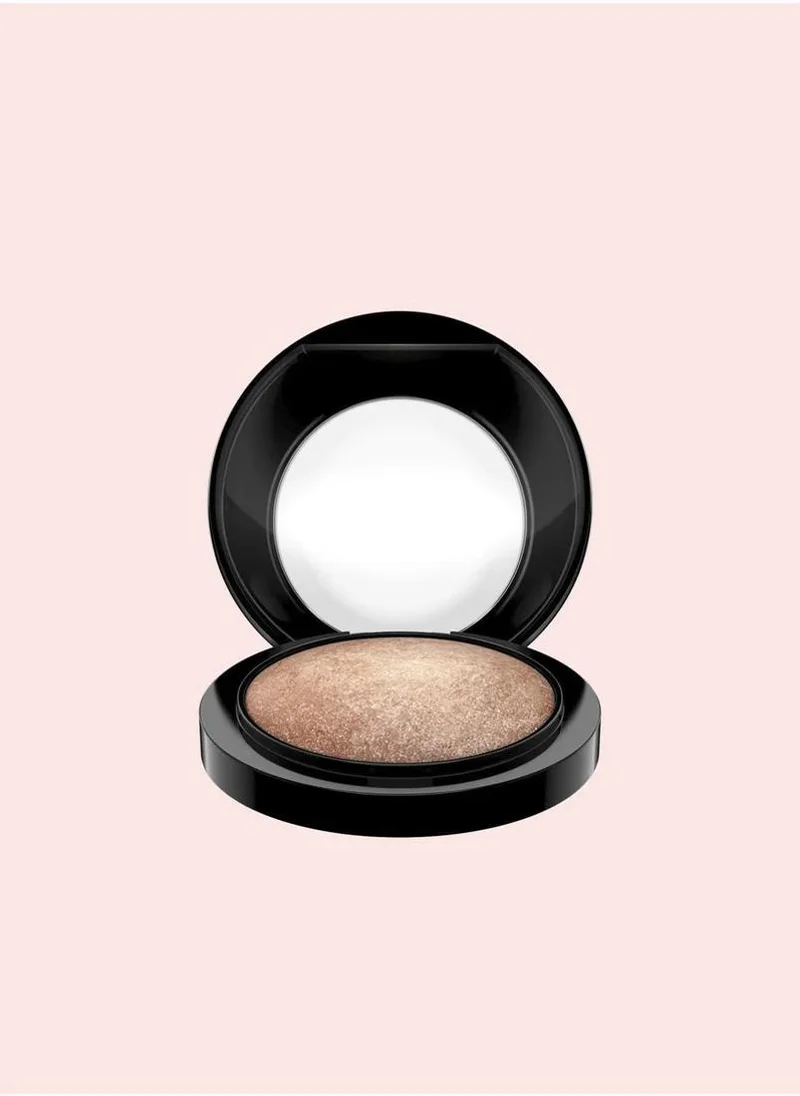 MAC Cosmetics Mineralize Skinfinish Highlighter - Global Glow