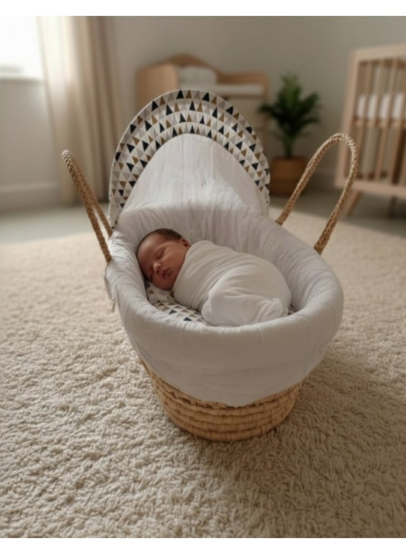 Kinder Valley Geometric  Triangle Moses Basket - Image 4