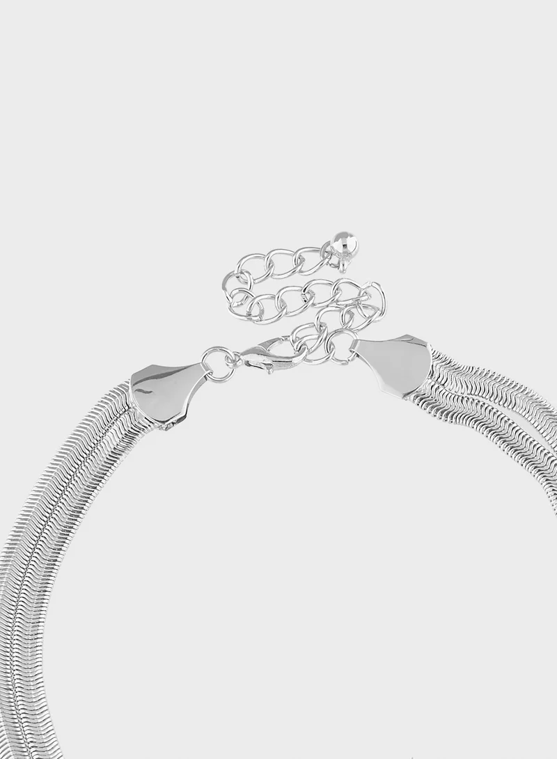 ايلا Knot Detail Short Chain Necklace