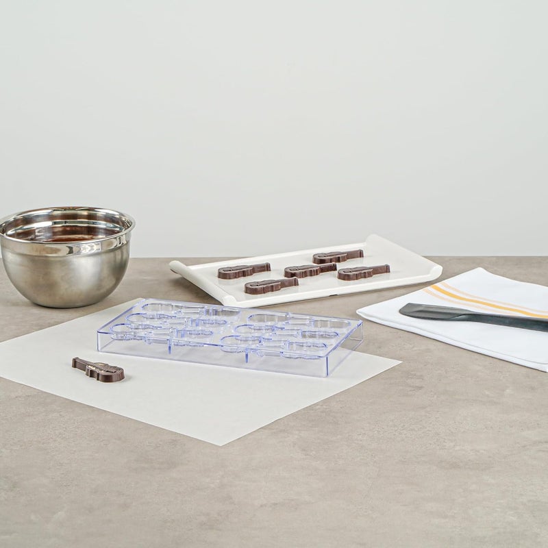 Restaurantware Pastry Tek 108 x 53 Inch Chocolate Shaping Mold 1 Freezable Candy Mold  12 Cavities ViolinShaped Clear Polycarbonate Chocolate Mold Dishwashable Easy To Release - Image 4