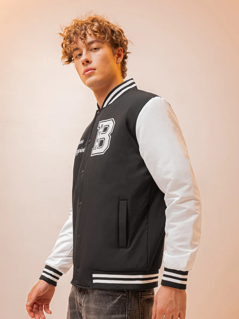 بيونغ جاكيت فارستي رجالي مطبوع باللون الأسود