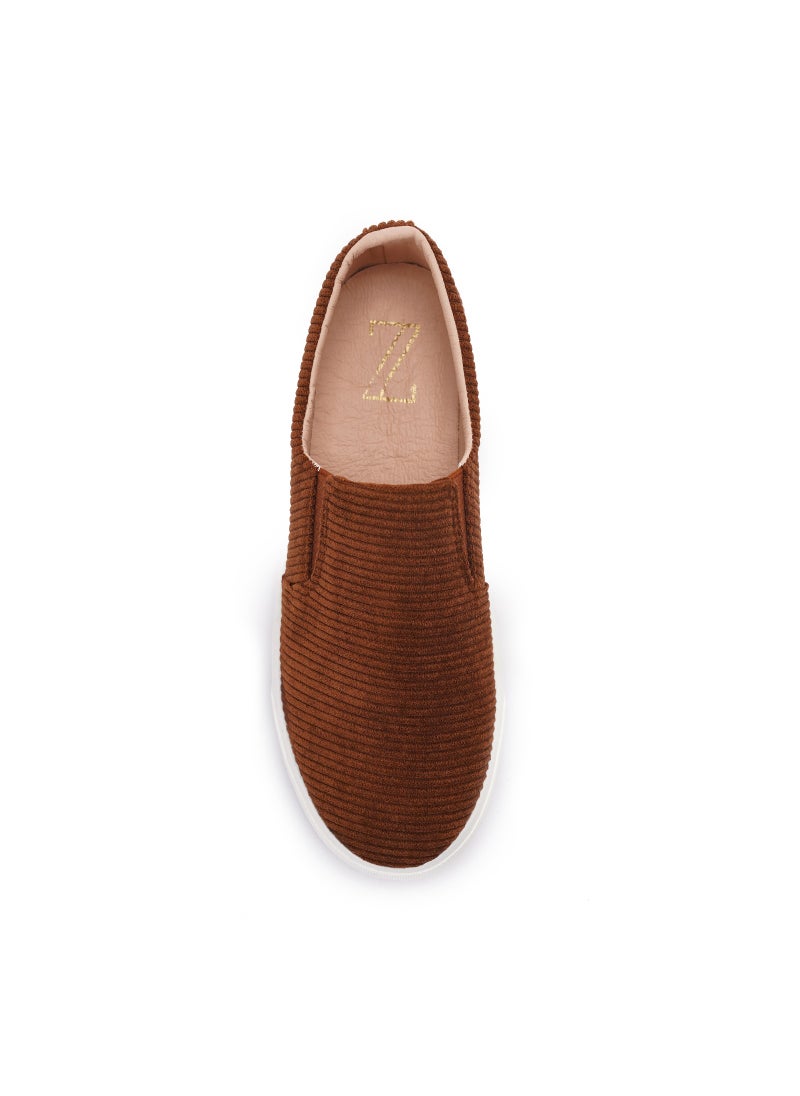 ZELDA - Low Top Sneakers - Image 1