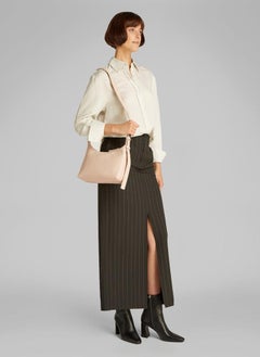 CALVIN KLEIN MEDIUM CROSSBODY BAG WITH HARDWARE STRAP  - Image 5