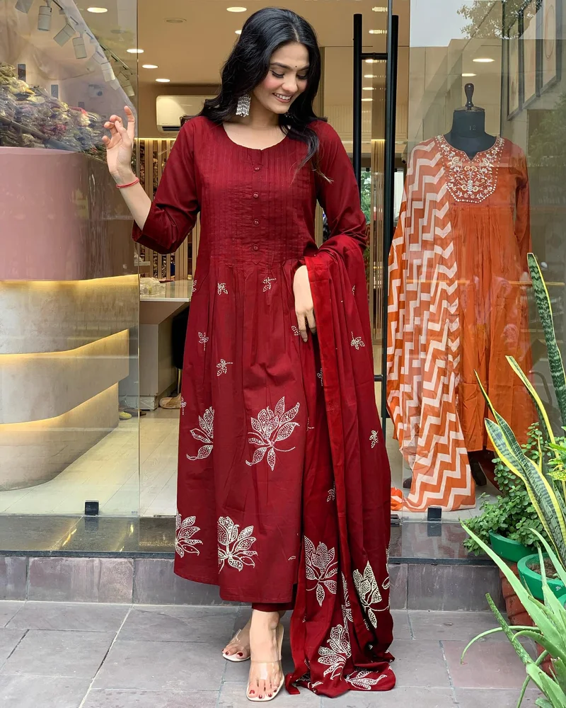 GoSriKi Women's Rayon Viscose Anarkali Printed Kurta with Pant & Dupatta Red