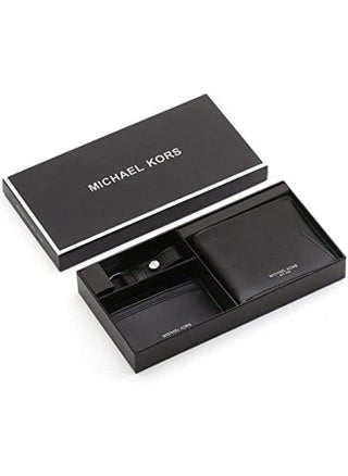 Set Michael Kors 2 wallet & Key Chain - pzsku/Z2A5B87CBCB8CBE0E1592Z/45/_/1732725448/05c10115-8599-4f2c-83e5-dbfbbc785675