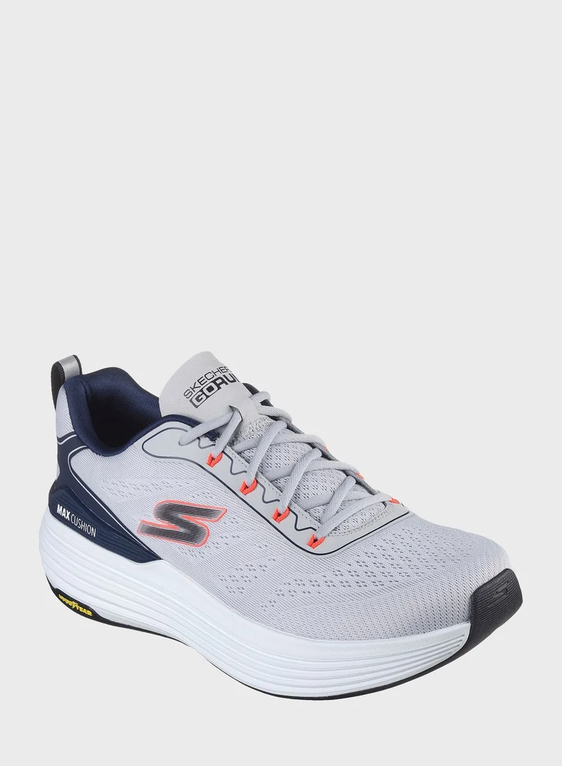 SKECHERS Max Cushioning Suspension