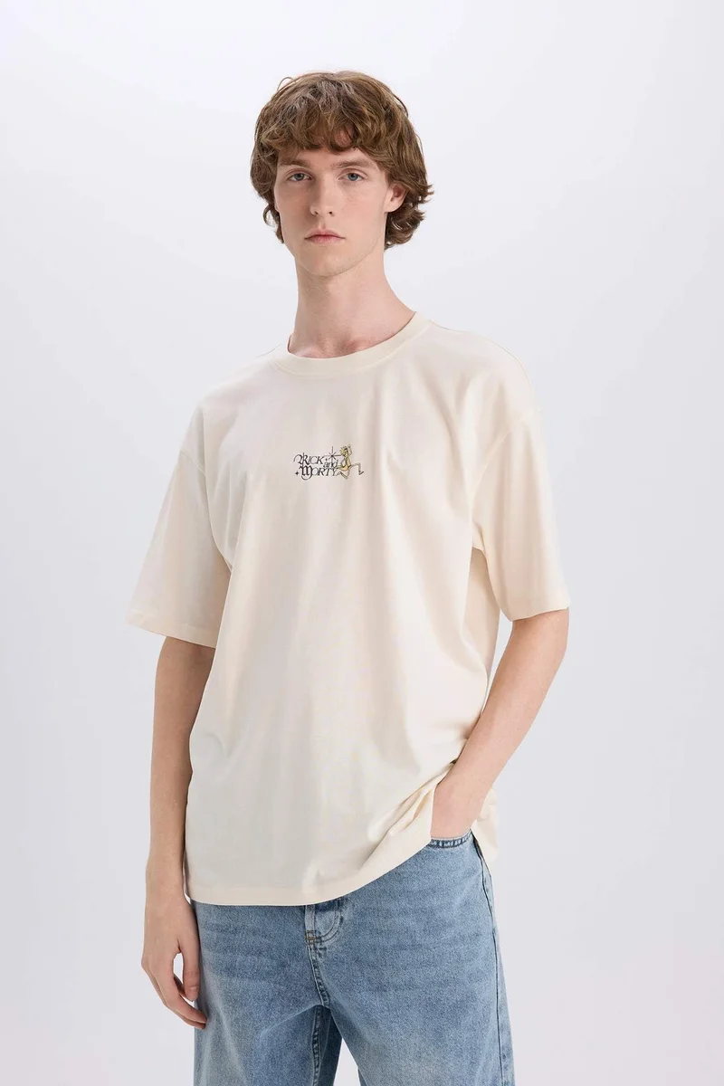ديفاكتو Cotton Rick and Morty Boxy Fit Crew Neck Printed T-Shirt
