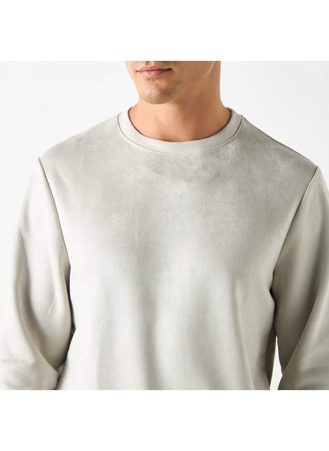 Iconic Iconic Solid Sweatshirt with Round Neck and Long Sleeves  - Image 4