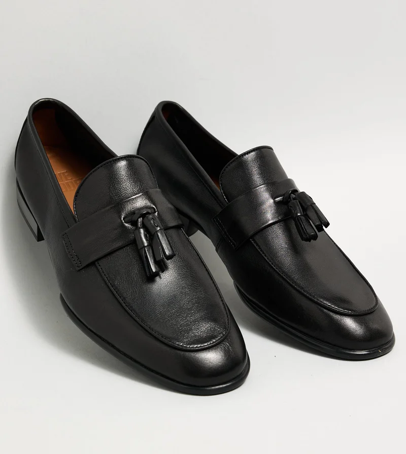 STEVE MADDEN  Swifton Tassel Detail Loafers for Women | Best Price UAE