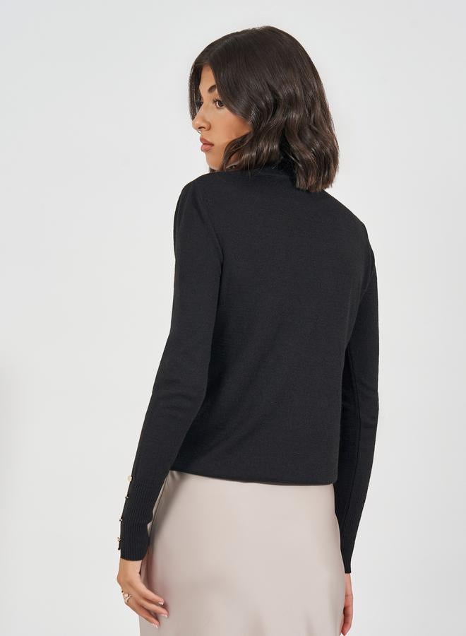 ستايلي سويتر بقصة سليم فت وياقة عالية مع اكمام وازرار - Image 4