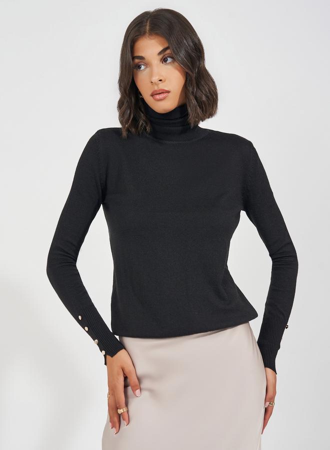 ستايلي سويتر بقصة سليم فت وياقة عالية مع اكمام وازرار - Image 1