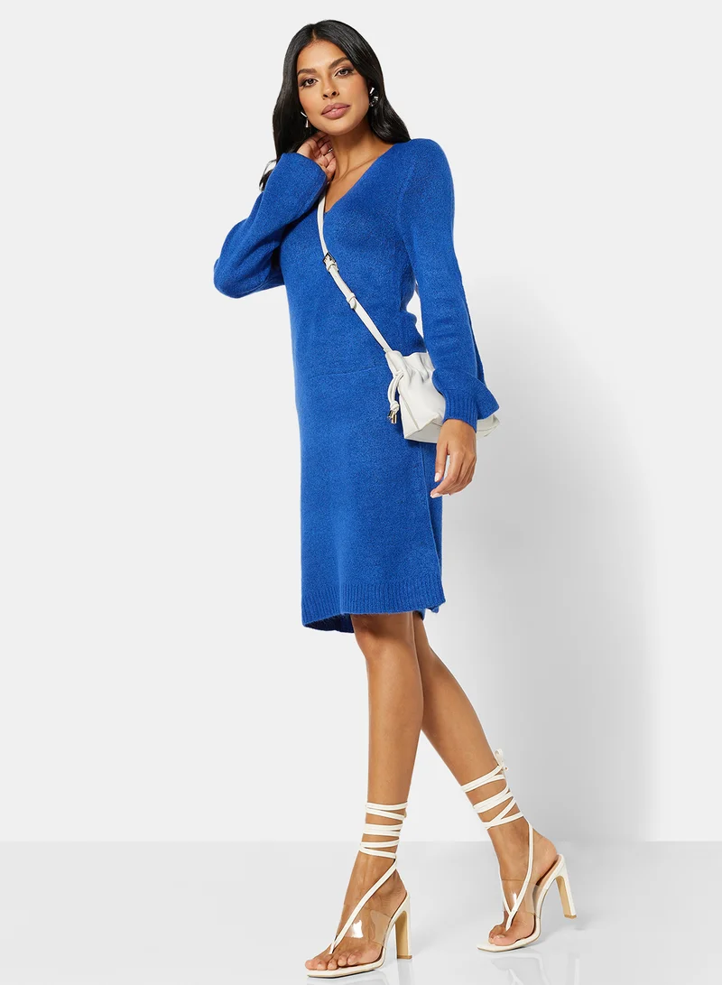 جاكلين دي يونج Knit V-Neck Dress