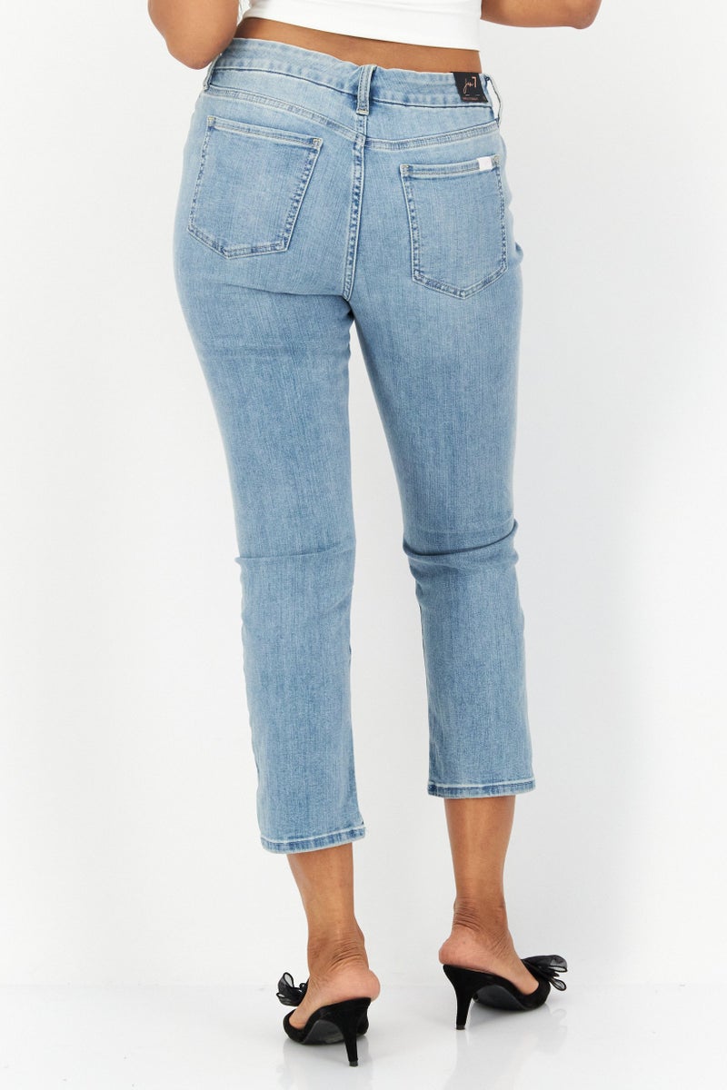 Jen 7 Women Ankle Straight Stretchable Jeans, Light Washed Blue - Image 2