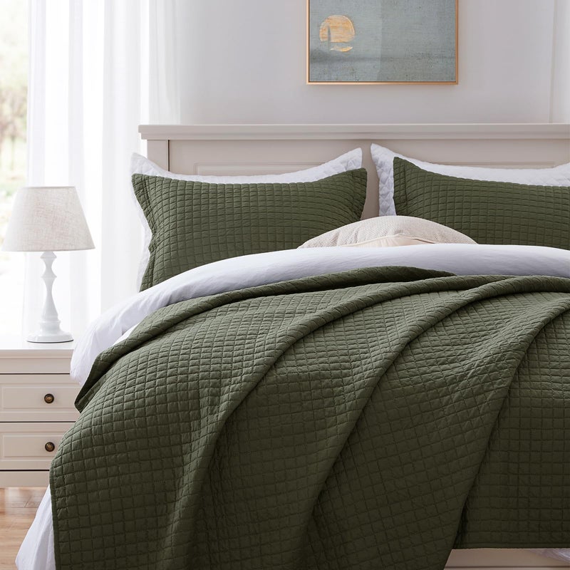 SunStyle Home Quilt Set Queen Olive Green Lightweight Bedspread Full Soft Reversible Coverlet for All Season 3pcs Army Green Square Quilted Quilted Bedding Sets (1 Quilt 2 Pillow Shams)(90"x96") - Image 2