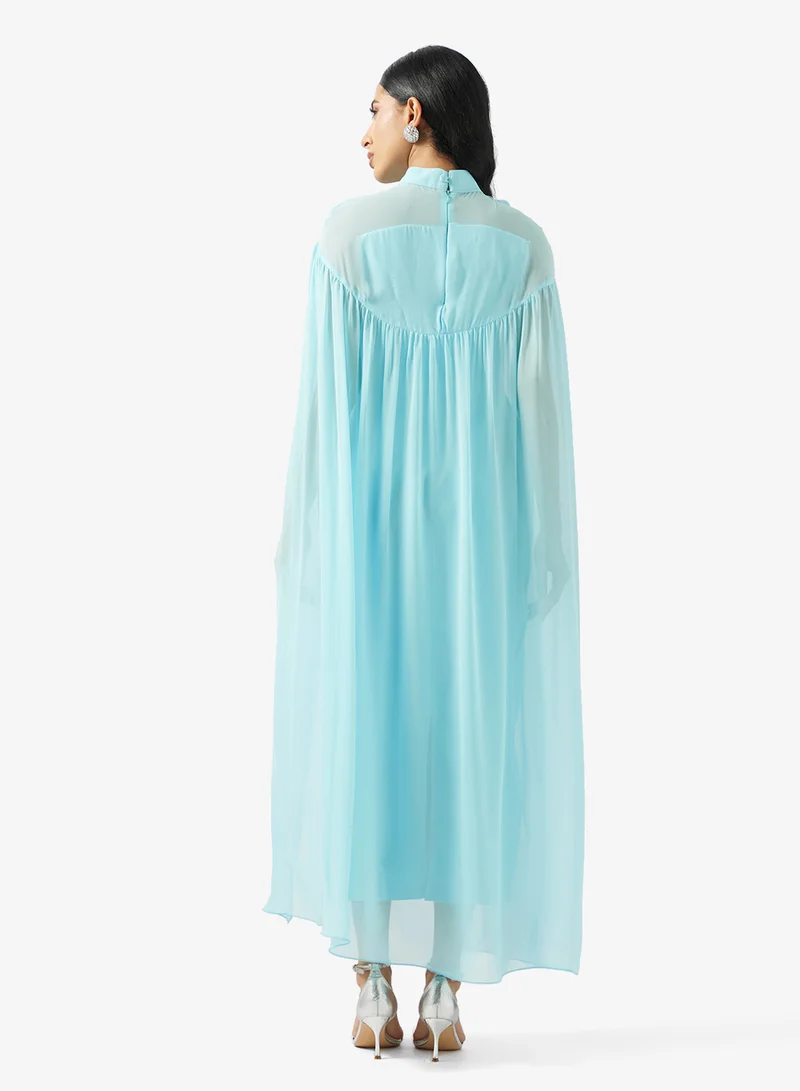 جولدن ابل فستان بأكمام مقسومة