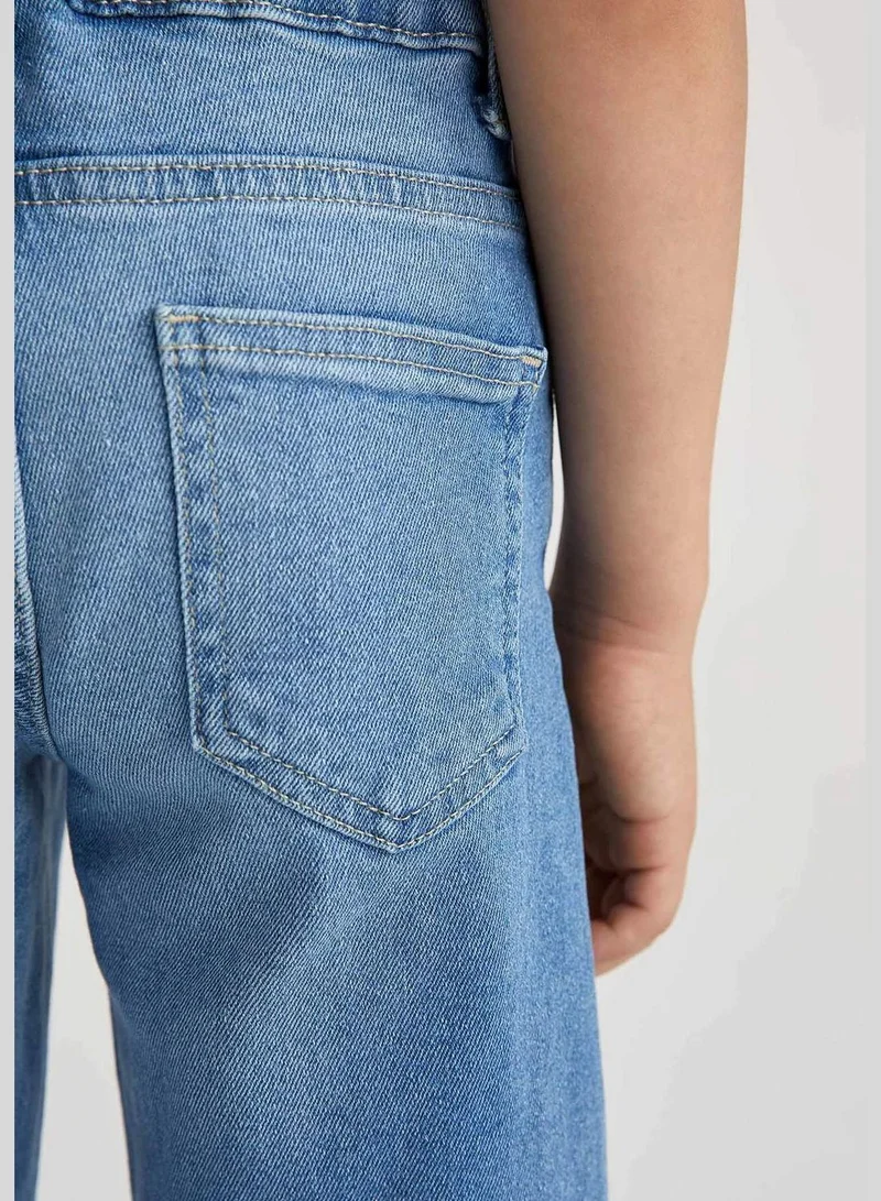 ديفاكتو Twisted Fit Jeans