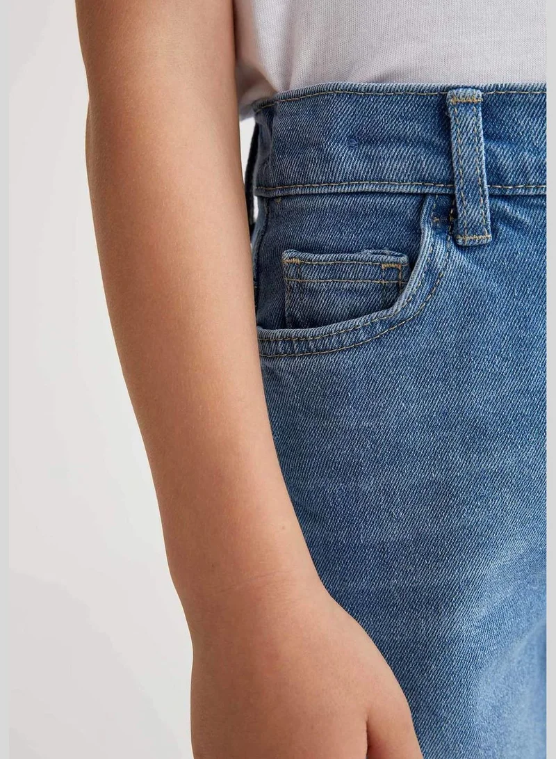 ديفاكتو Twisted Fit Jeans