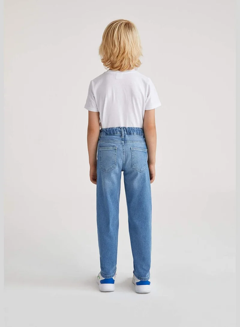 ديفاكتو Twisted Fit Jeans