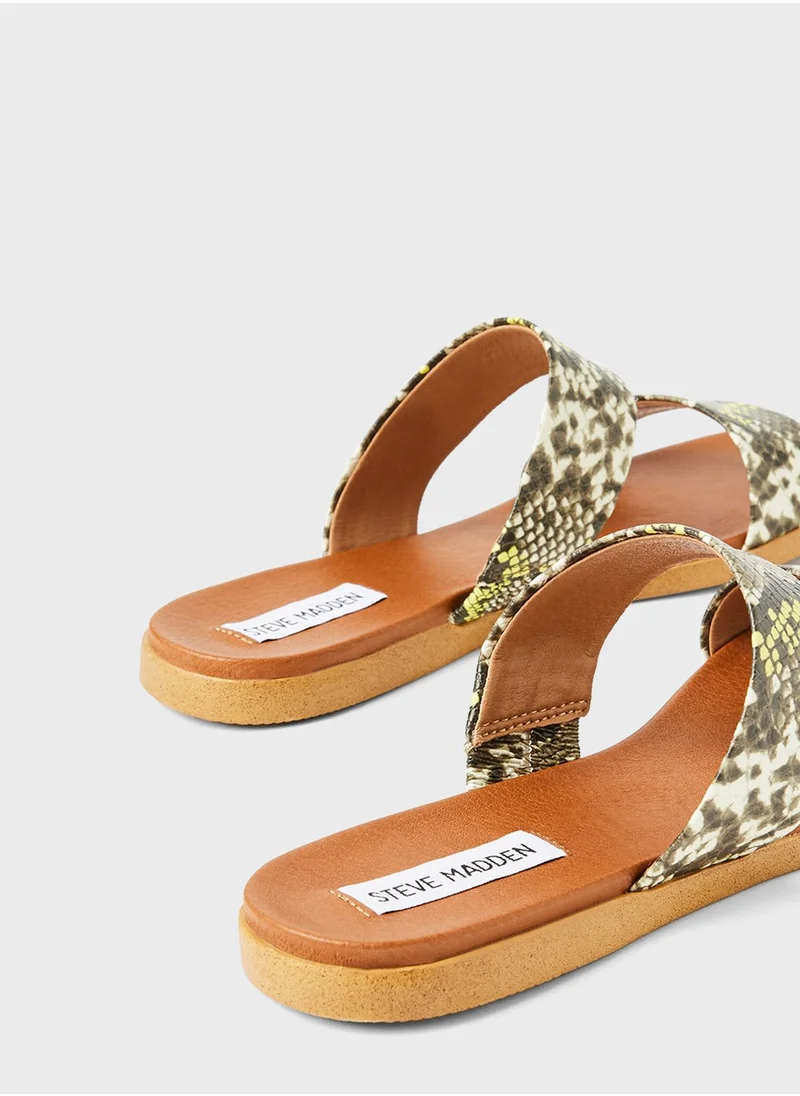 STEVE MADDEN Snake Pattern Flat Sandals