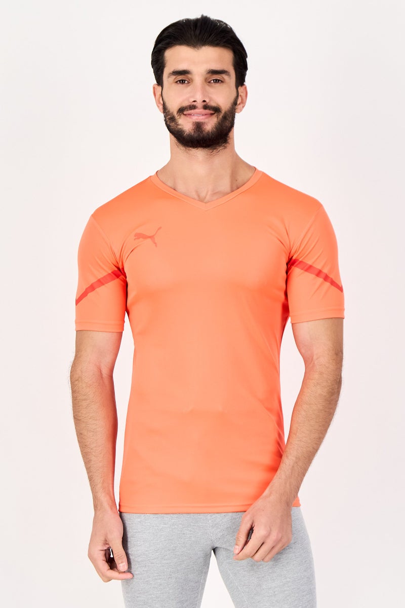 PUMA تي شيرت تدريب قصير الأكمام للرجال بتصميم ضيق، برتقالي - Image 1