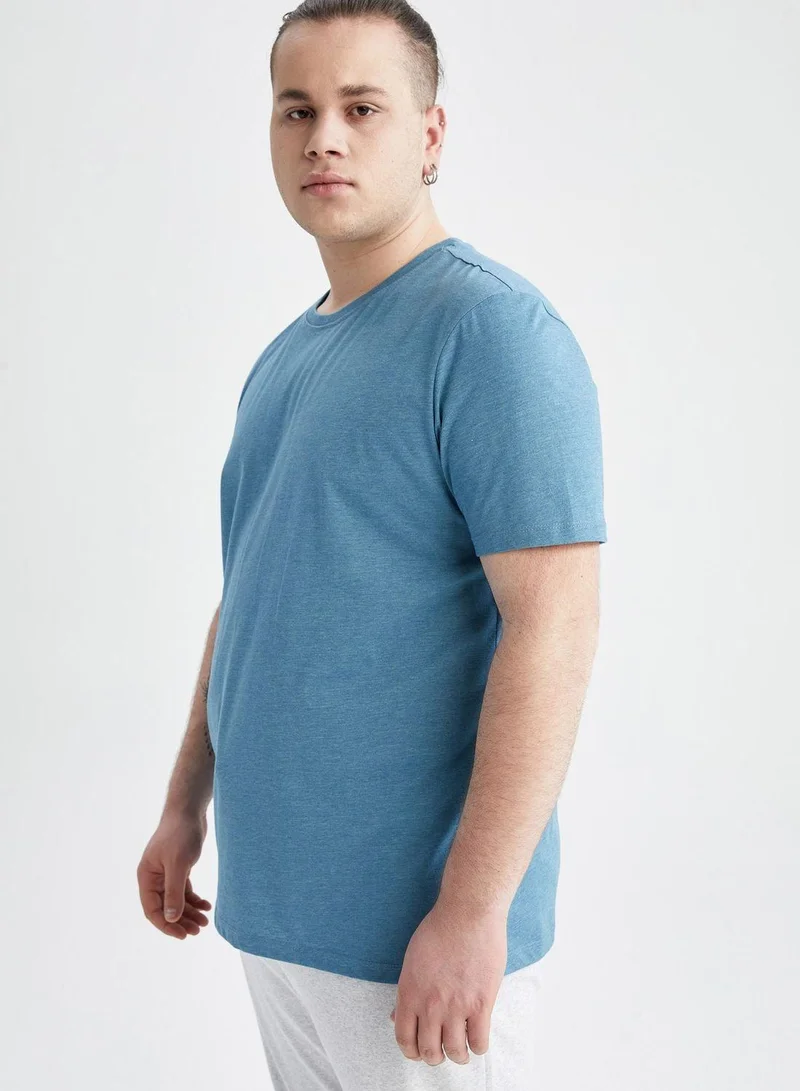 DeFacto  Essential Crew Neck T-Shirt for Men | Best Price UAE