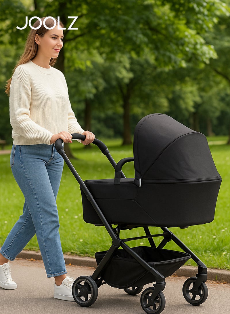 JOOLZ سرير أطفال مدمج وخفيف الوزن | قابل للطي والوقوف ذاتيًا | مناسب للمواليد الجدد | أسود فضائي | مرتبة قابلة للتنفس | حماية من الشمس UPF 50+ | فائق الصغر | 90x42x15 سم | 3.9 كجم - Image 2