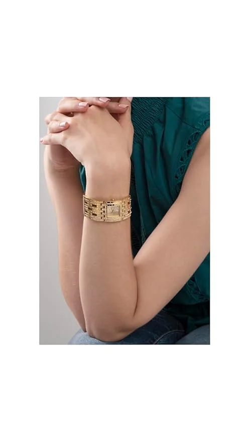 GUESS GUESS Champagne Dial 22 mm Women's Analog Watch - GW0441L2 (Gold) - Classic