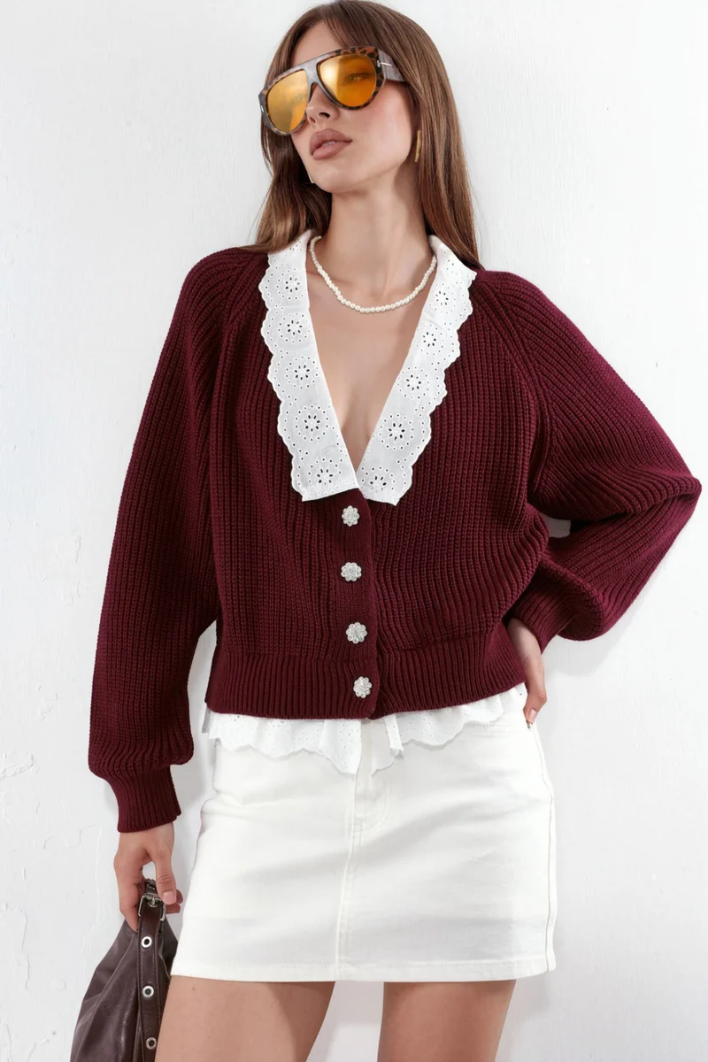 هيكاب Buttoned Knit Cardigan with Collar Detail