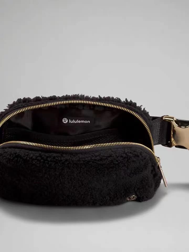 Lululemon Athletica Everywhere Fleece Belt Bag (Black) - Image 2