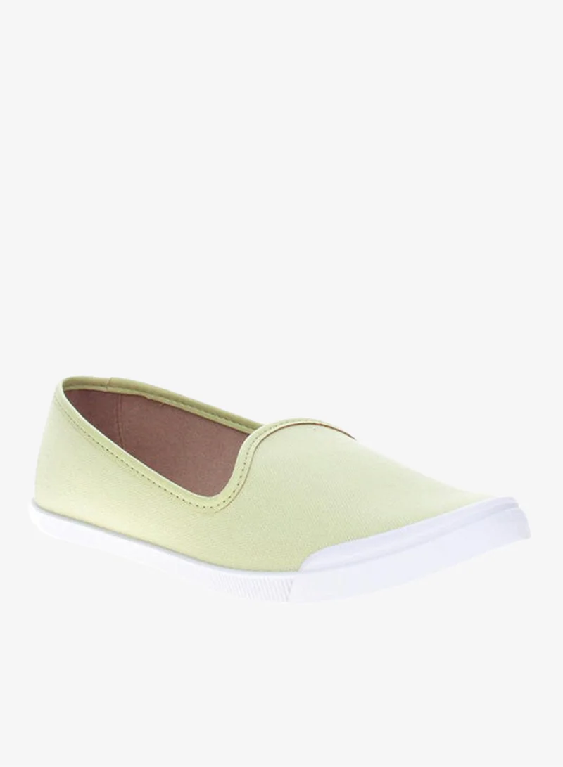Flat Shoes for Women – Comfortable, Stylish & Everyday Essential Footwear