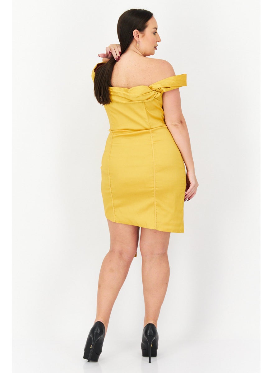 Women Plus Size  Plain Off Shoulder Mini Dress, Gold - pzsku/Z2A74ED65271B604E15F2Z/45/_/1731852574/a9f39b37-3d22-4e5f-8360-89f906cbd690