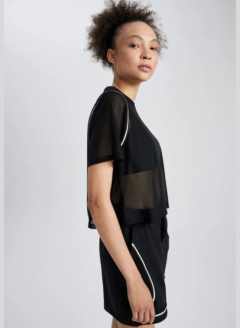 ديفاكتو Woman Cropped Fit Knitted Short Sleeve T-Shirt