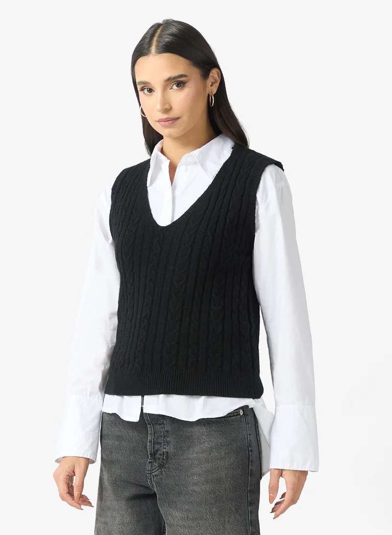 ايلا سترة صوفية محبوكة